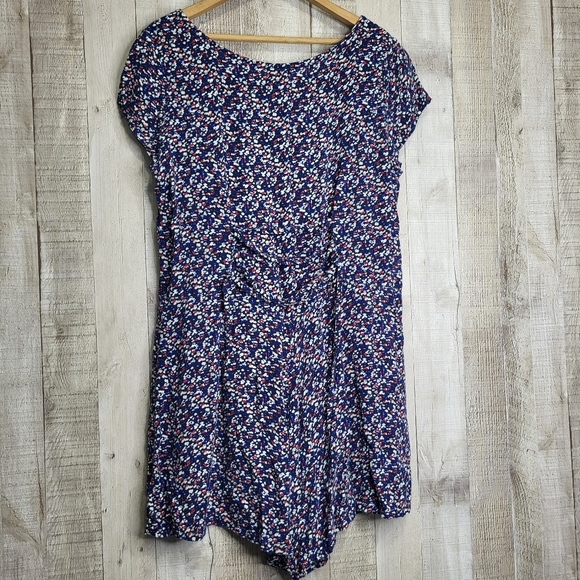 U.S Polo Assn Shorts Romper One Piece. Size Medium. Blue, Red & White. - Picture 6 of 13